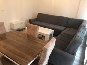 Cozy 1 BR Apartment, Affordable & 10 min to PRN